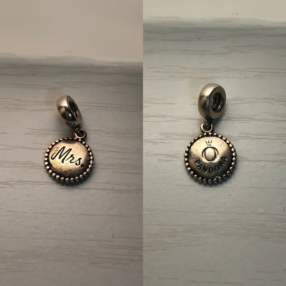 Mrs. Pandora Charm